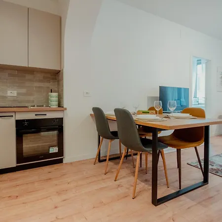 アパート Rifugio D'autore Center トリエステ