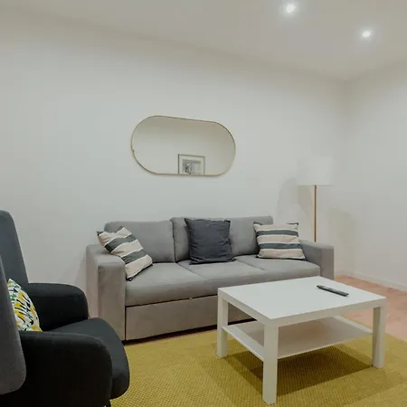 Rifugio D'autore Center דירה